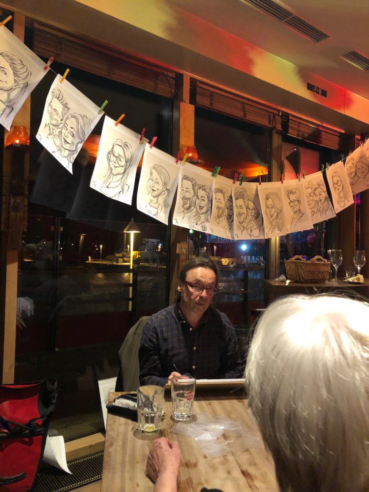  Karikatur Zeichnung, Schnellzeichnung  im auf einer Hochzeit